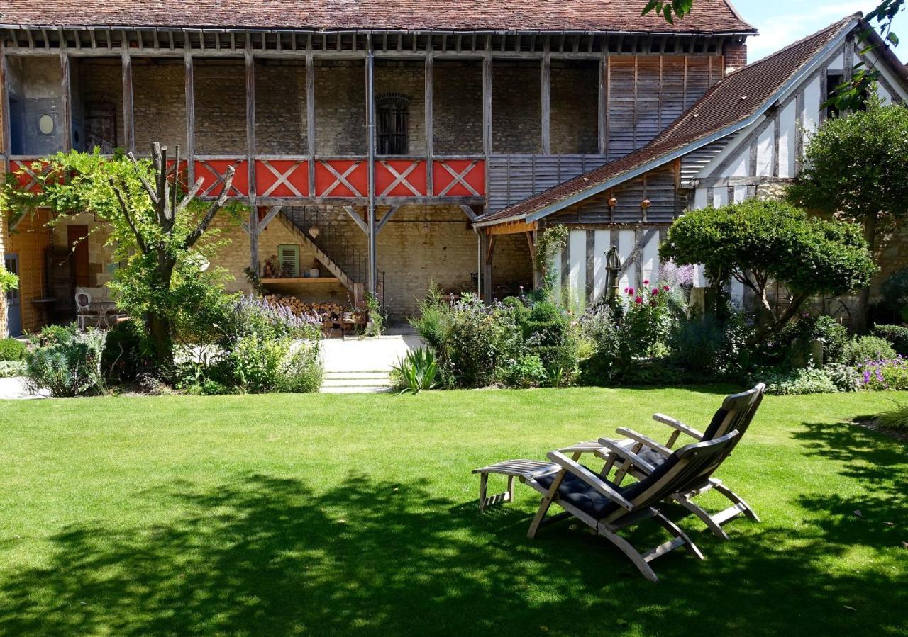 Le Jardin De La Cathedrale Bed and Breakfast Troyes Eksteriør billede