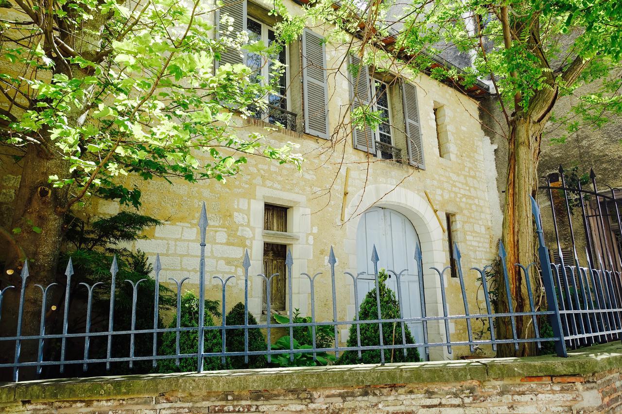 Le Jardin De La Cathedrale Bed and Breakfast Troyes Eksteriør billede